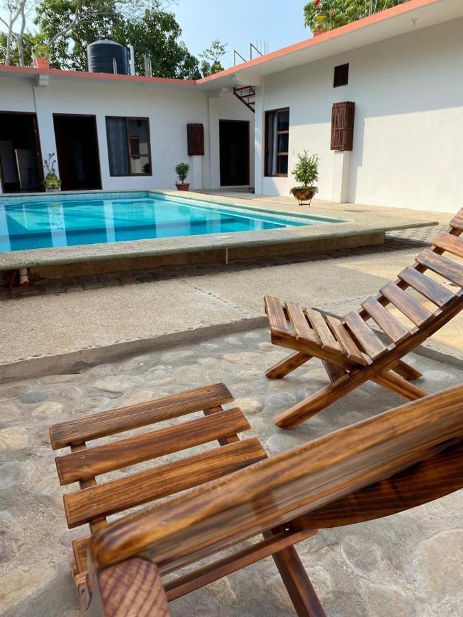 Casa Suites Minizoo Пуэрто-Эскондидо Экстерьер фото