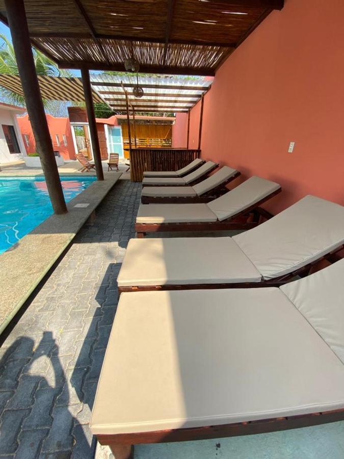 Casa Suites Minizoo Пуэрто-Эскондидо Экстерьер фото